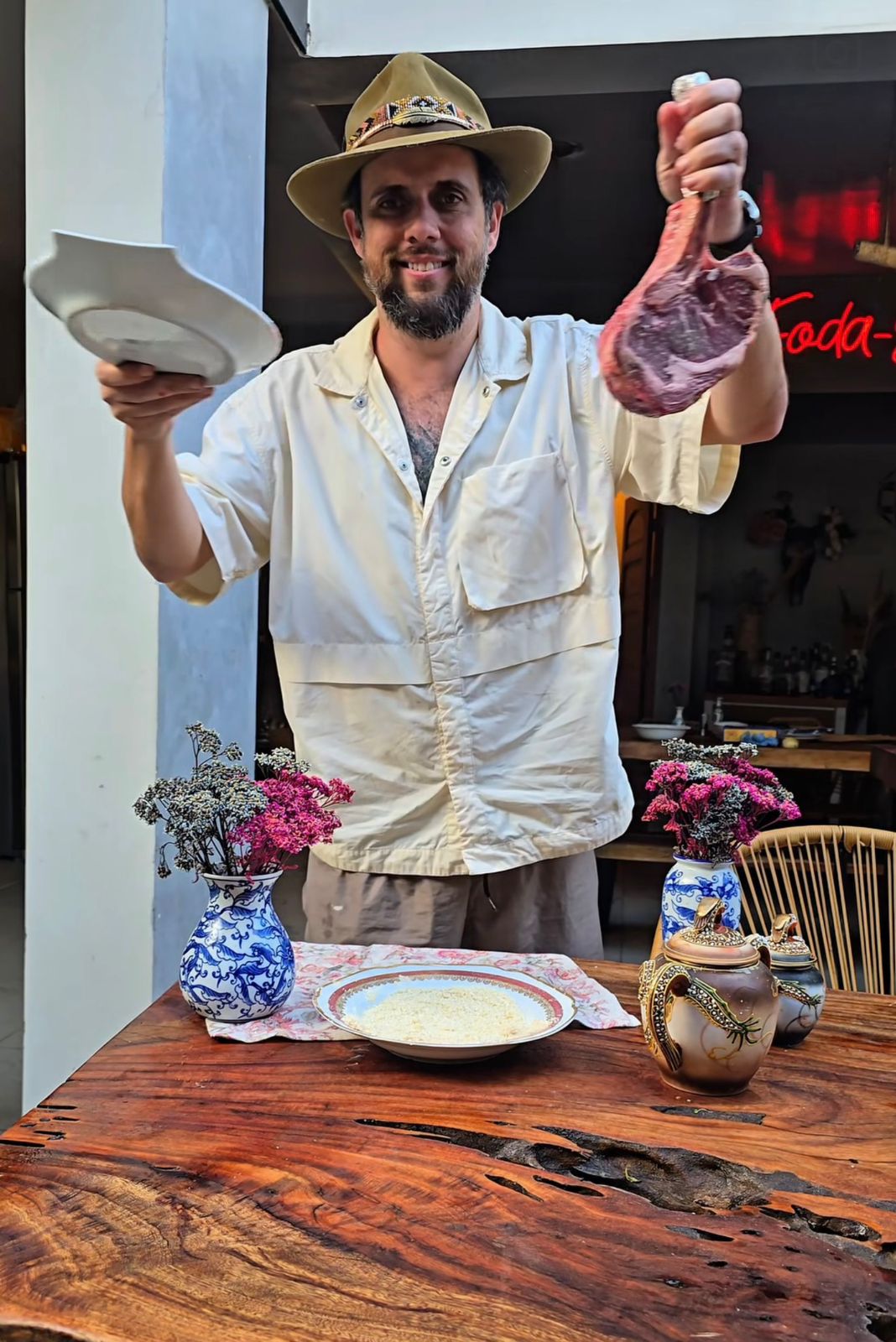 Prime Rib Angus empanado com pasta ao molho asiático